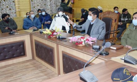 DDC Bandipora reviews Republic Day arrangements