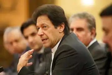 No Talks Possible with India Until Restoration of Autonomous Status of J&K, Says Pak PM