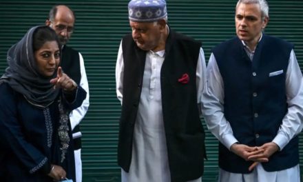 Abdullah, Mufti families torch bearers of Indian flag in J&K: Bukhari