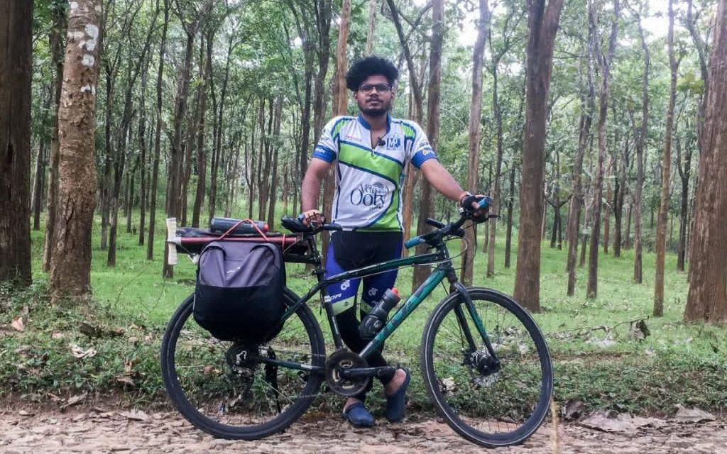 22-Year-Old Student is Cycling From Kerala to Kashmir to Support Ongoing Farmer’s Protest