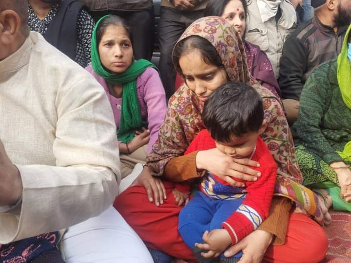 J&K Bank Guard’s Murder: Family members, relatives stage protest, demand justice