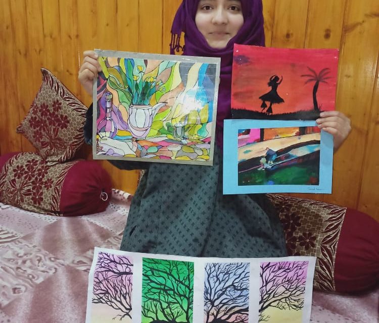 Tryst With Canvas ! Bandipora Girl Wins Accolades For Her Paintings
