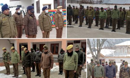 Ganderbal Police Paid Homage To Martyrs Of National Freedom Struggle