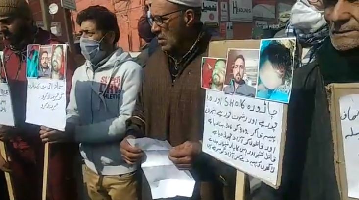 Kralpora family protests against alleged murder of their son