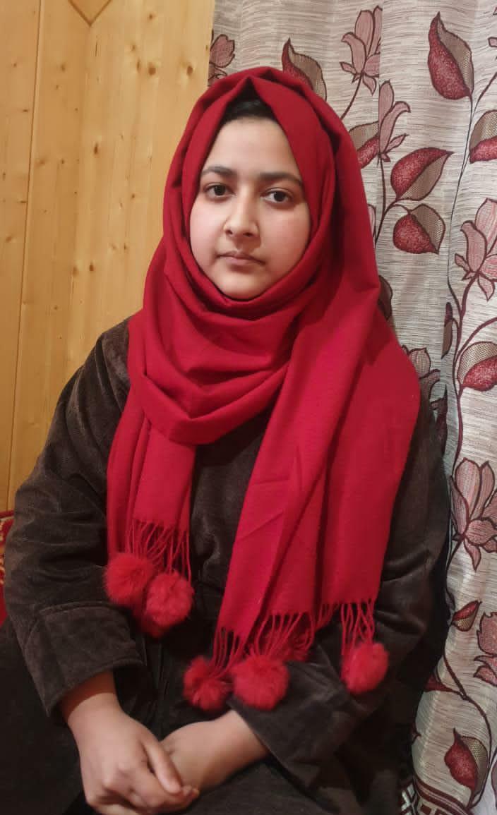 Aveena Nisar bags first position in Bandipora district