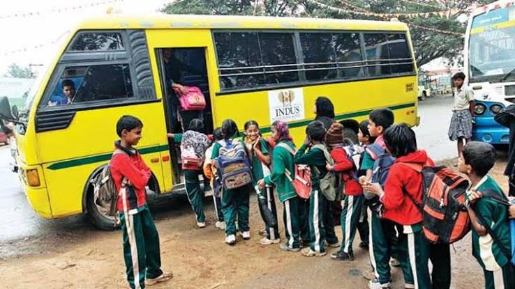 Ensure proper bus service to students: Div Admin to Pvt School authorities