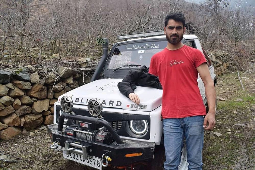 Meet Sayar Abdullah: A golden one-handed youth driving in mountains