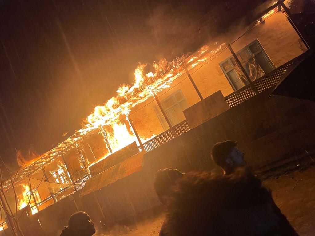 20 shops damaged in mid-night blaze in Rafiabad Baramulla