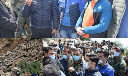 DC Bandipora visits Check Mantrigam Village following Landslides