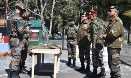 Northern Army Commander reviews Security on LOC & Kashmir Valley