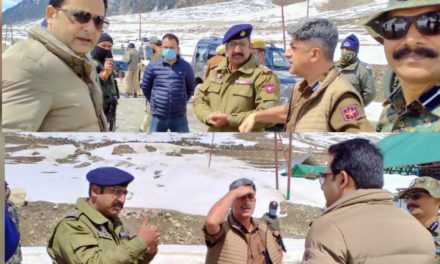 DIG CKR Amit Kumar-IPS reviewed security arrangements at manigam, basecamp baltal,domail and yatra track