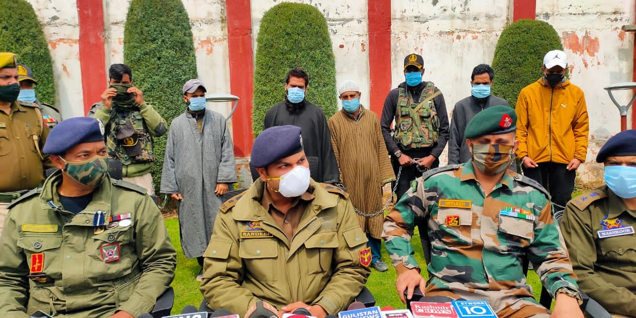 2 militants, 3 OGWs arrested in Kupwara: Police
