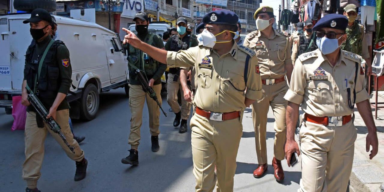 Section 144 in Sgr: Main aim is to prevent virus spread, Says SSP Sgr;’People must co-operate, rush in public transport a challenge, will take transporters on board to find solution’