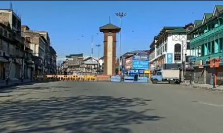 Govt extends Corona Curfew in four J&K districts till May 10