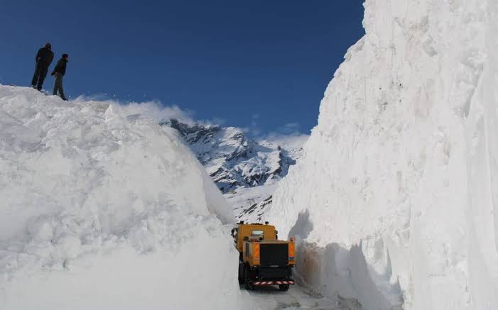 BRO opens Zoji La Pass connecting Srinagar and Leh