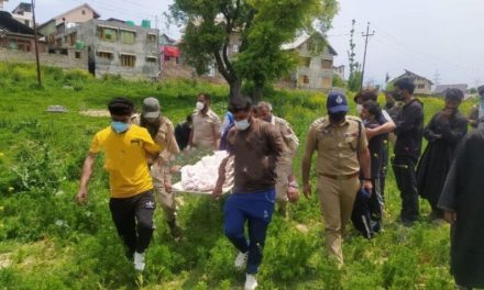 Youth found dead in Pampore