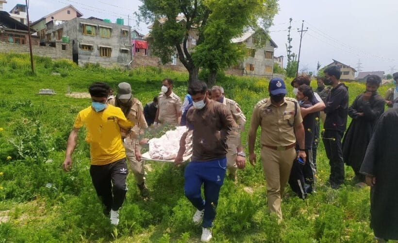 Youth found dead in Pampore