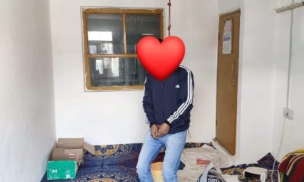 Man found hanging in Qazigund