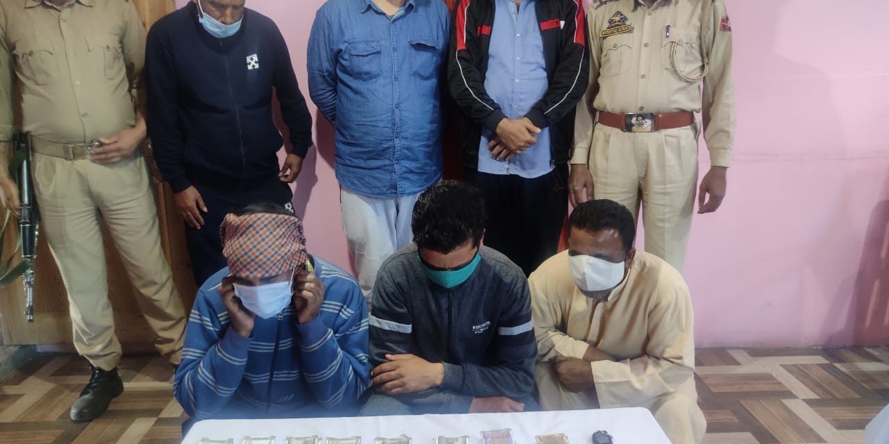 Ganderbal Police arrested six gamblers; two vehicles seized.