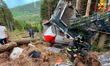 Italian cable car crash kills 14 people, child seriously hurt