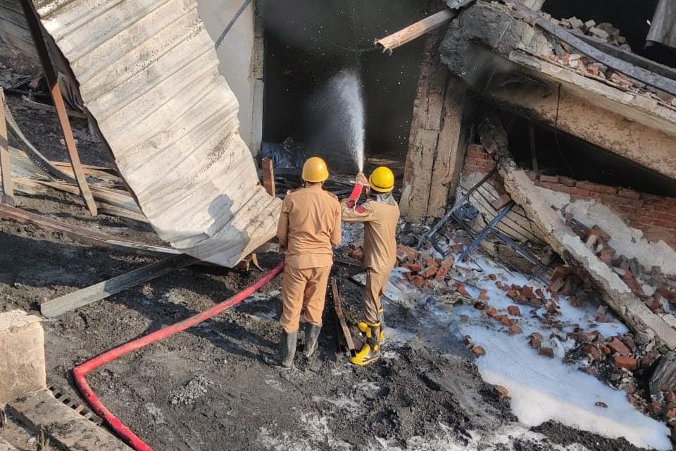 Fire destroys Pesticide factory in Udhampur