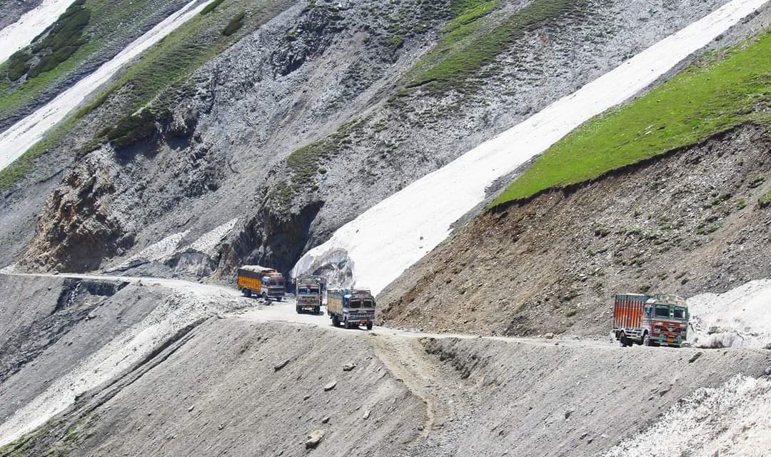Jammu-Srinagar, Sonamarg-Gumari thoroughfares to remained closed tomorrow