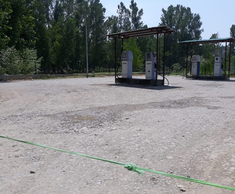 Bandipora: Authorities seal petrol storage unit as owner allegedly resorts to retail sale