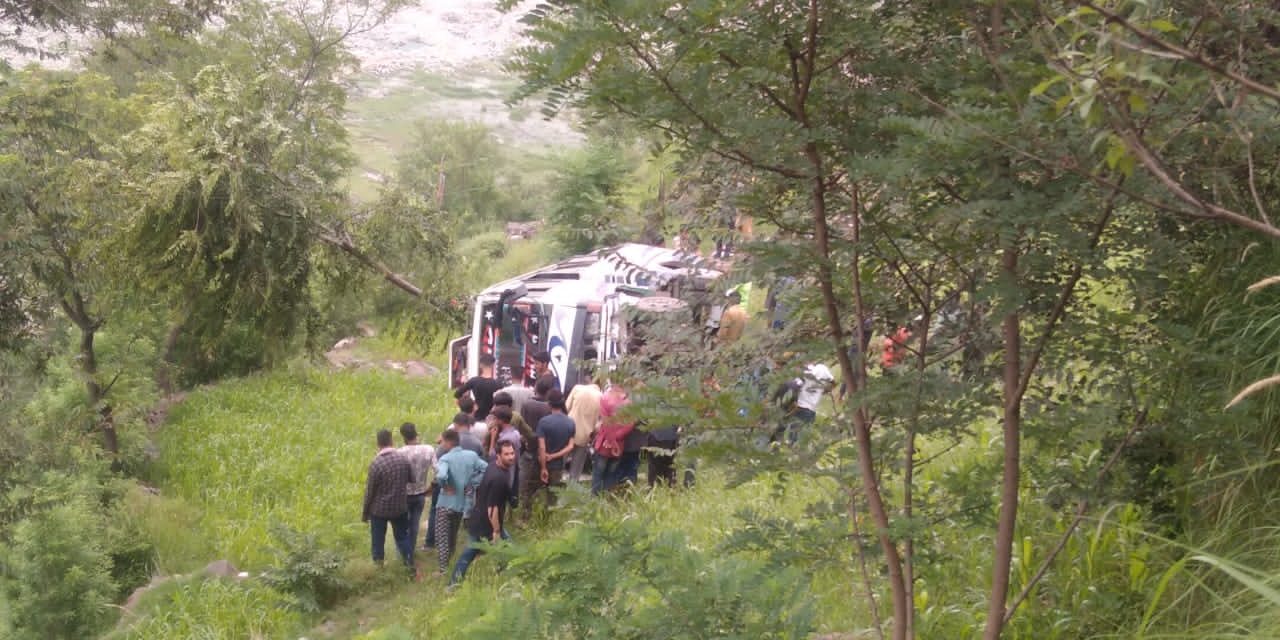 Mini Bus with over 30 passengers on board falls in gorge in poonch, many injured.