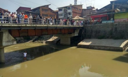 Man drowns in Sondar Koul in Srinagar’s Kani Kadal;Locals say efforts on to trace him