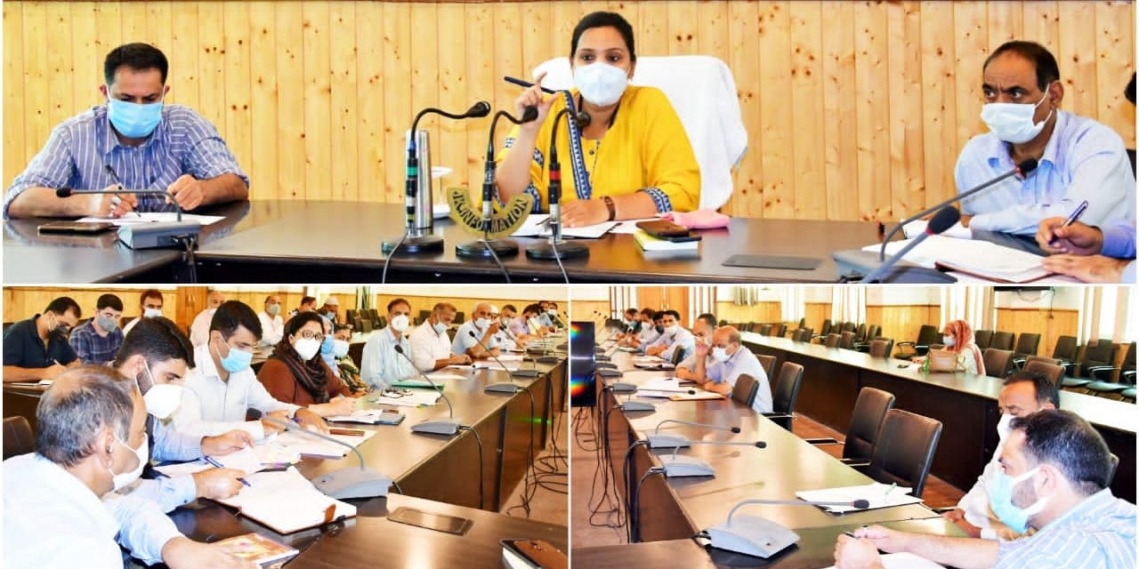 Arrangements for I-Day celebration reviewed at Ganderbal