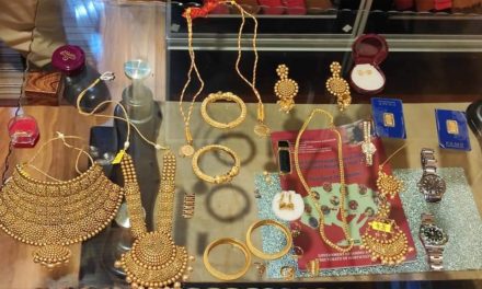 Srinagar police solved theft Case within hours, Golden Ornaments worth Rs 60-70 Lakhs recovered,One held