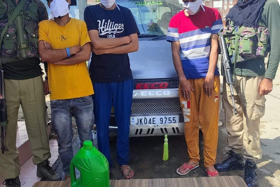 Budgam Police arrests 03 Notorious Drug Peddlers; Contraband substance recovered