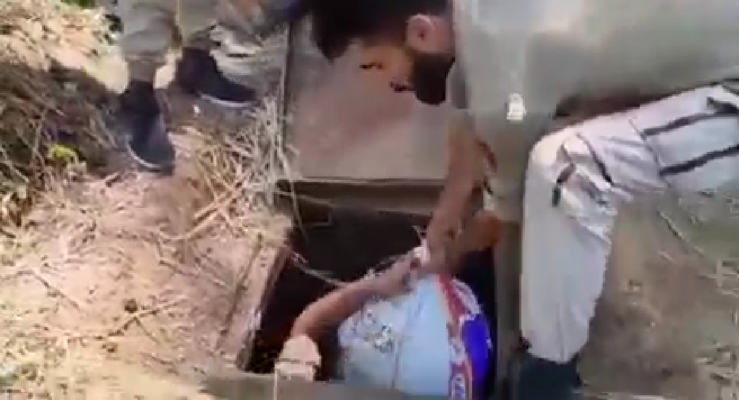 Massive Crack down against Durg mafia in Anantnag continues.