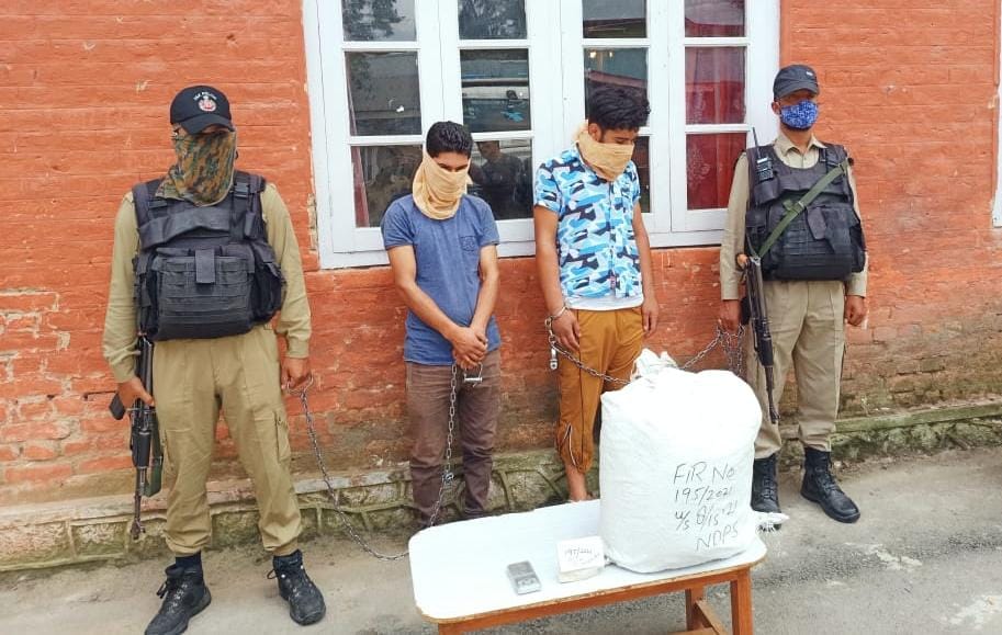 Police arrests 02 drug peddlers in Kulgam; Contraband substances recovered