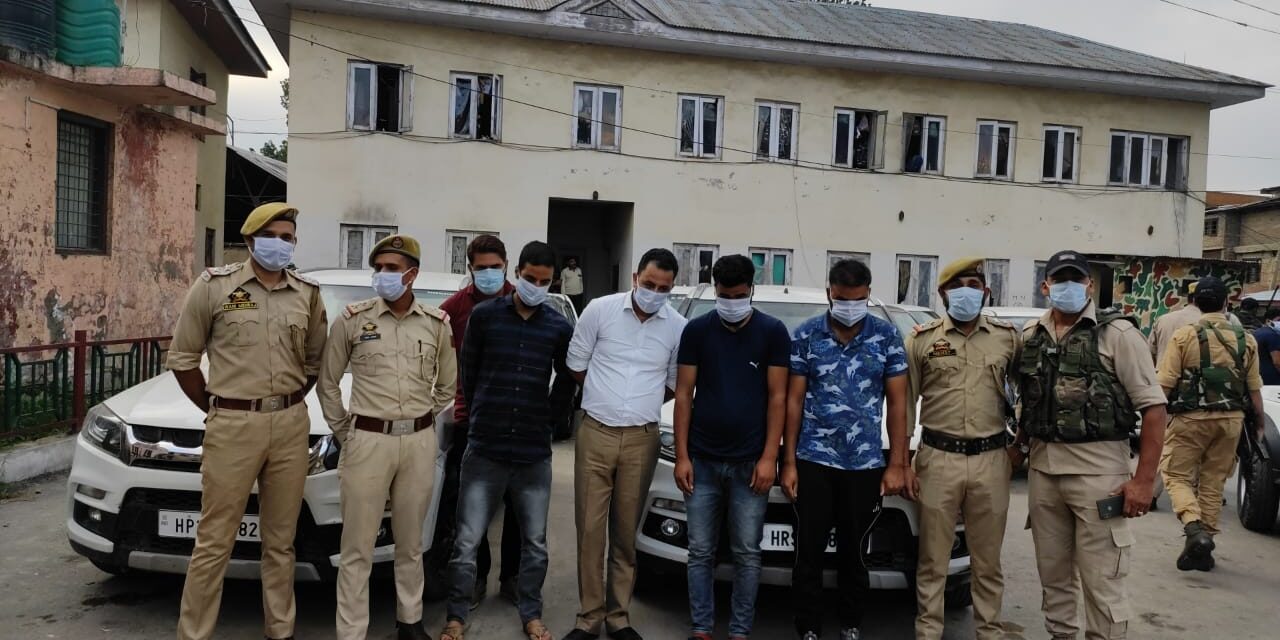 Police busts gang selling stolen vehicles in Anantnag; 05 arrested;18 stolen vehicles recovered