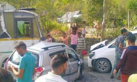 6 injured in car collision in Kulan Gund