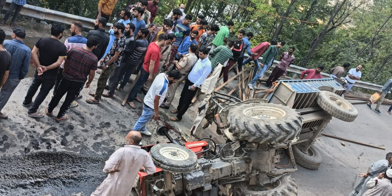 One Person Killed, Another Injured As Tractor Falls Into 40-ft Gorge In Ramban
