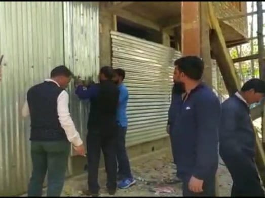 Forest Department Seals Illegal Bandsaw Mills in Verinag Anantnag