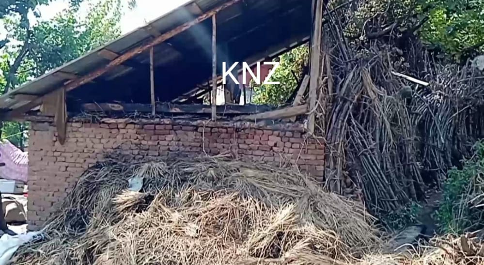Residential House Gutted In Fire Mishap at Kachnambal Kangan