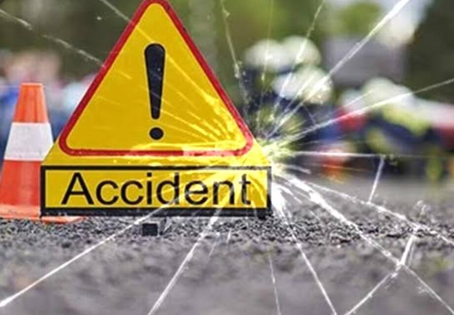 Truck crushes scooty rider to death in Kulgam