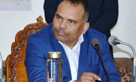 Overcharging, exploitation of tourists shall not be allowed: Div Com Kashmir