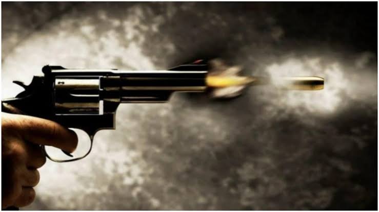 Para-military trooper shoots himself dead at Group Centre Lethpora