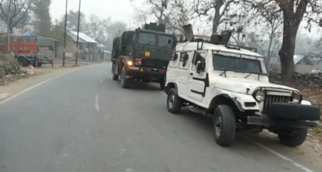 Gunfight rages in Baragam Awantipora