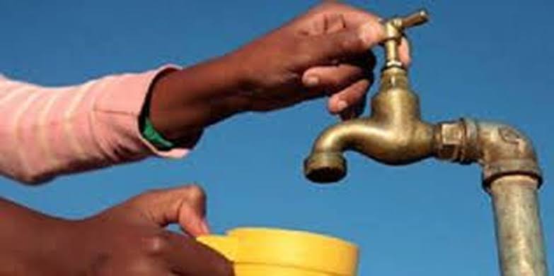 Pulwama villagers stage protest against ‘contaminated’ water supply