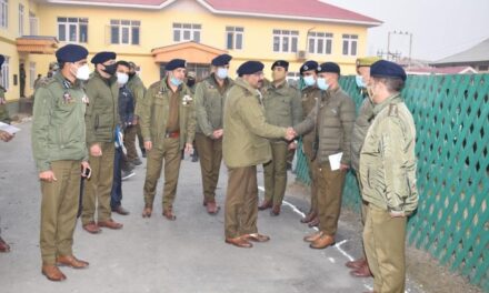 DGP visits Anantnag, Pulwama:Reviews security scenario; compliments Pulwama Police & security forces for successful operation