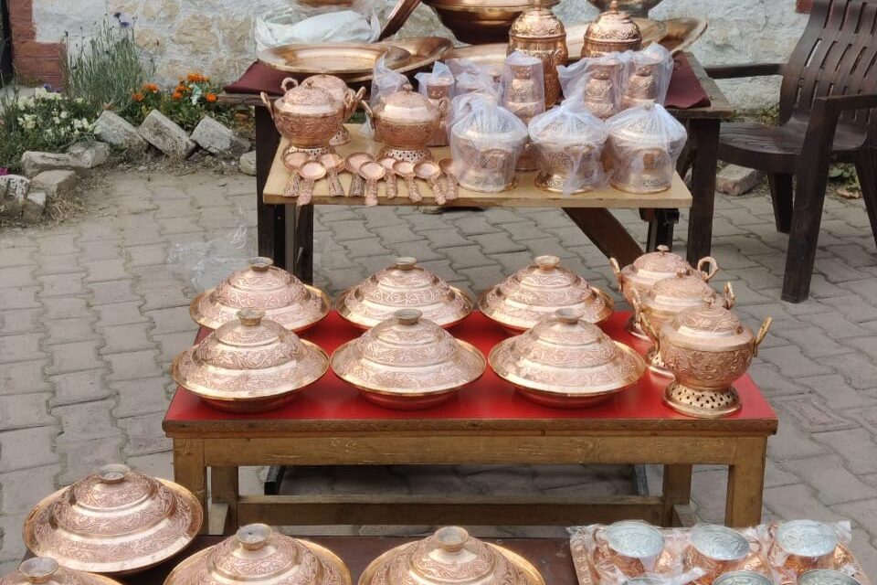 Burglary of Golden Ornaments at Kangan Ganderbal solved, accused arrested