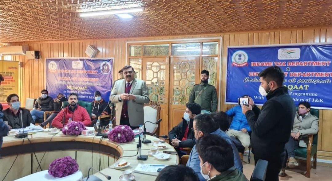 Principal Commissioner Income Tax meets taxpayers and youth of Pulwama