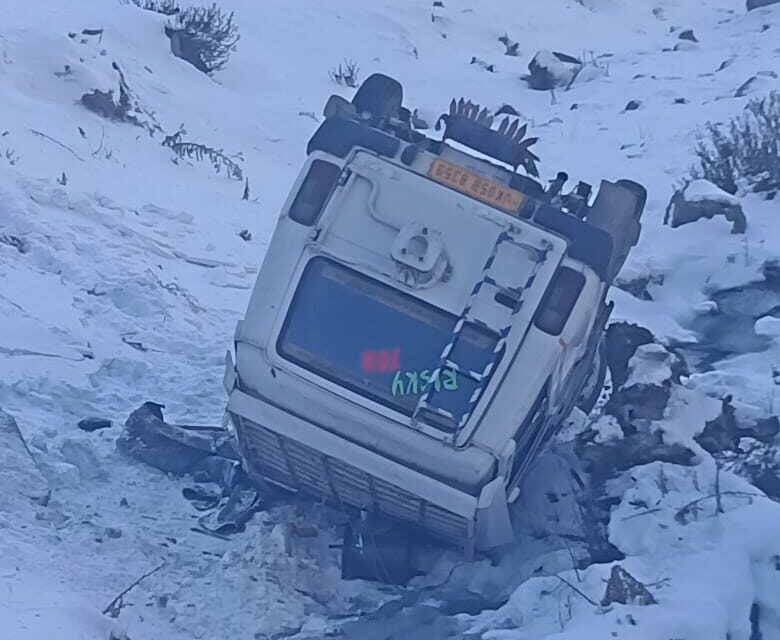 7 Persons Injured in Road Mishap in Nachiya Tanghdar