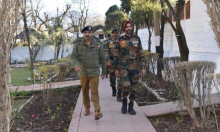 DGP Shri Dilbag Singh visits Poonch;Reviews internal and border security arrangements in  joint officers meeting