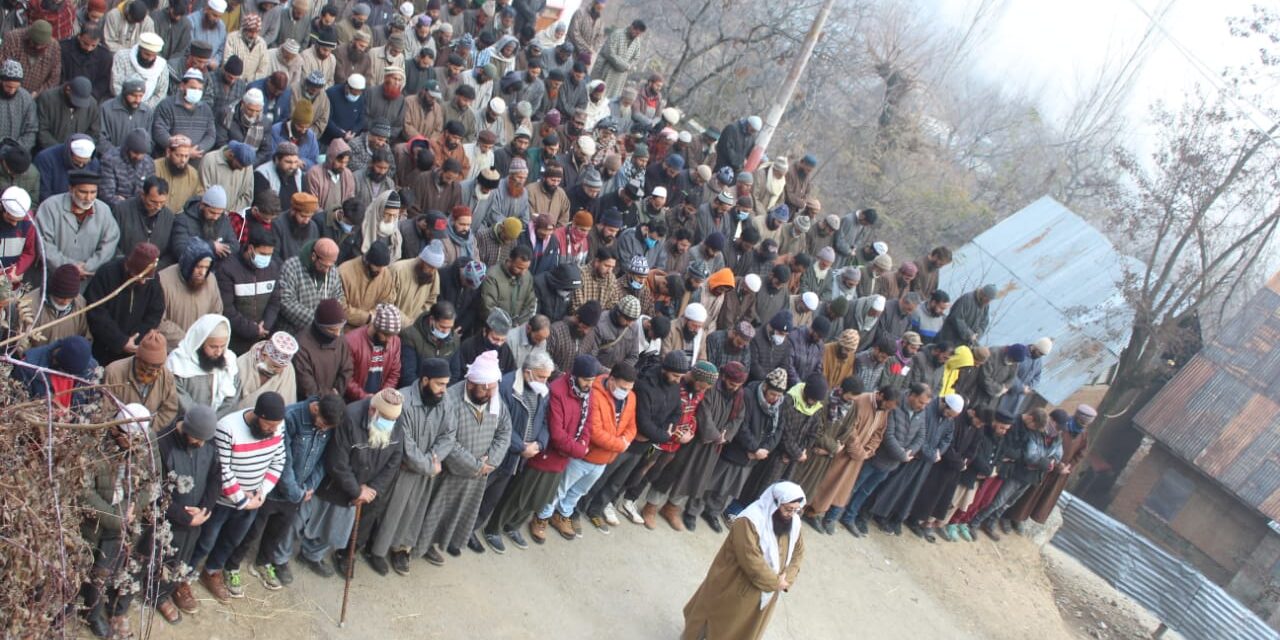 Prominent Religious preacher of Lar Ganderbal Hazrat Peer Syed Amin Shah Khaleefa-e-Naqashbandi breathed his last